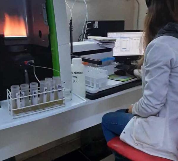 Análisis de suelos en laboratorios agrícolas: Tipos y beneficios para tu campo